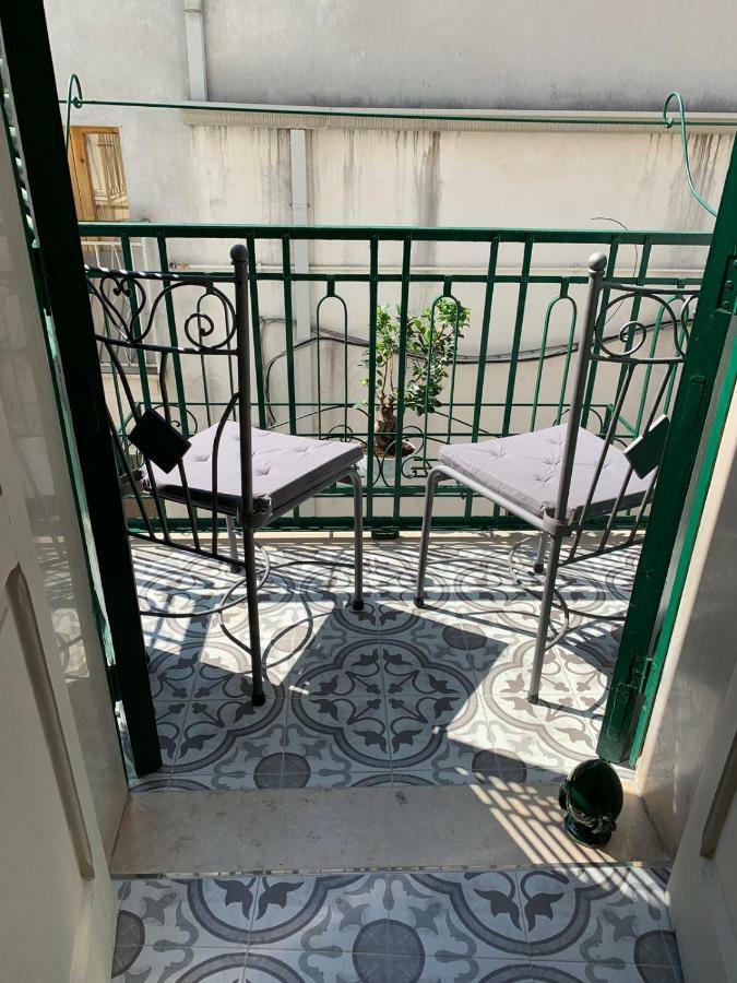 Fiori Catene Tra Le Torri Conversano Exterior foto